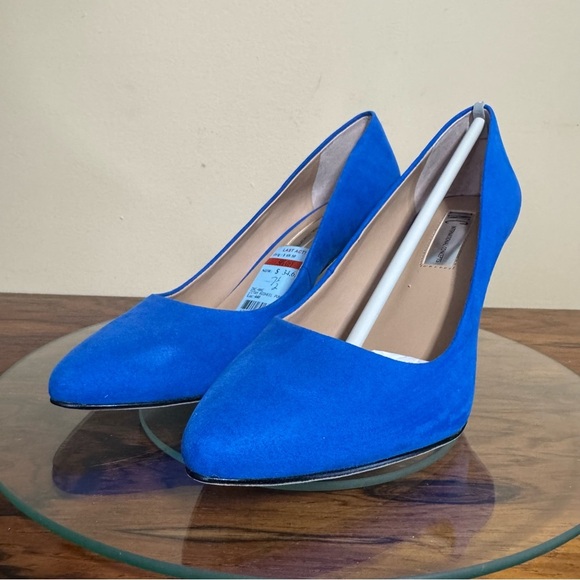 INC International Concepts Zitah Pointed Toe Pumps - Picture 10 of 16